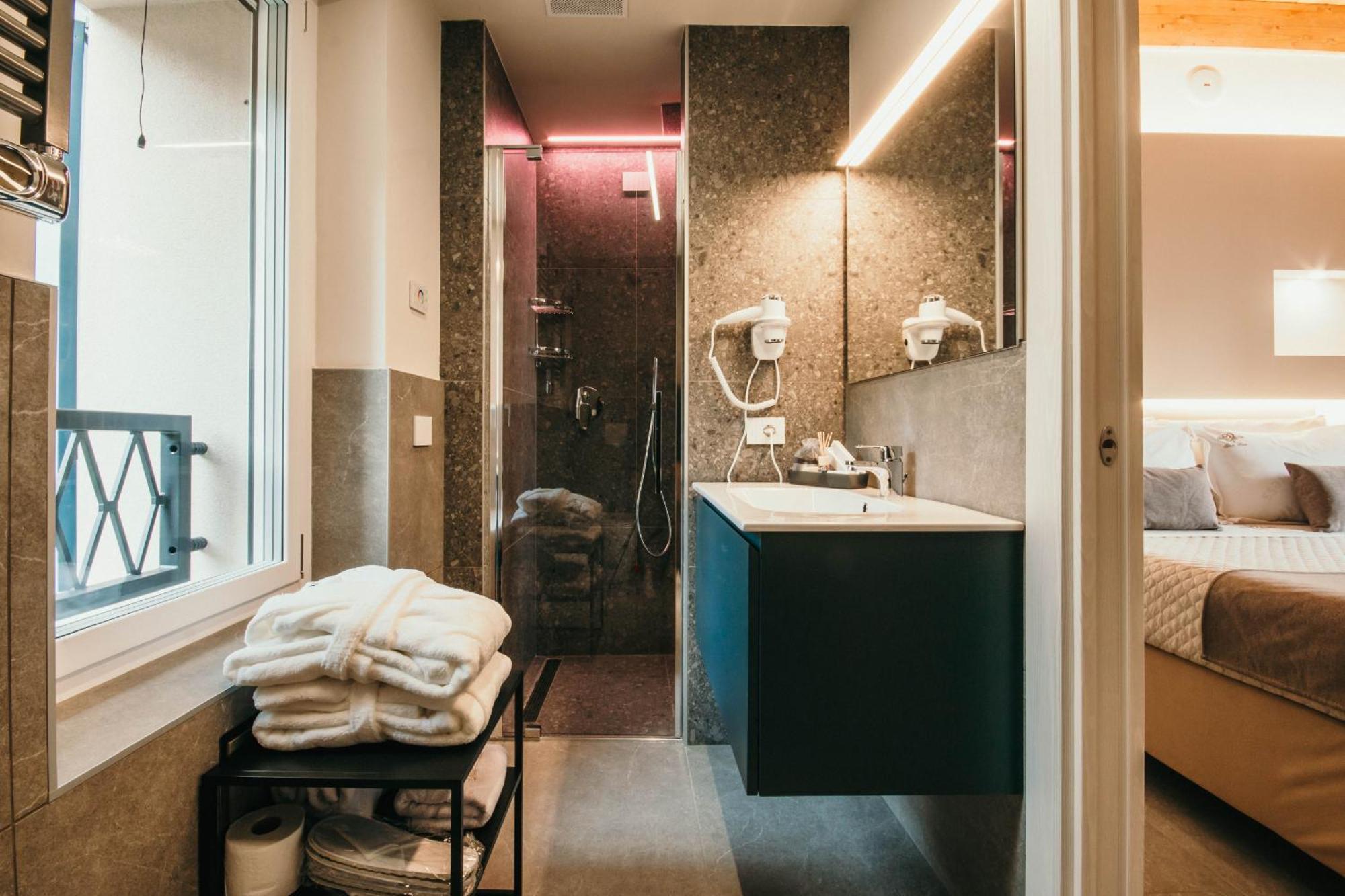 Gio Leo Guest House Lesa Εξωτερικό φωτογραφία