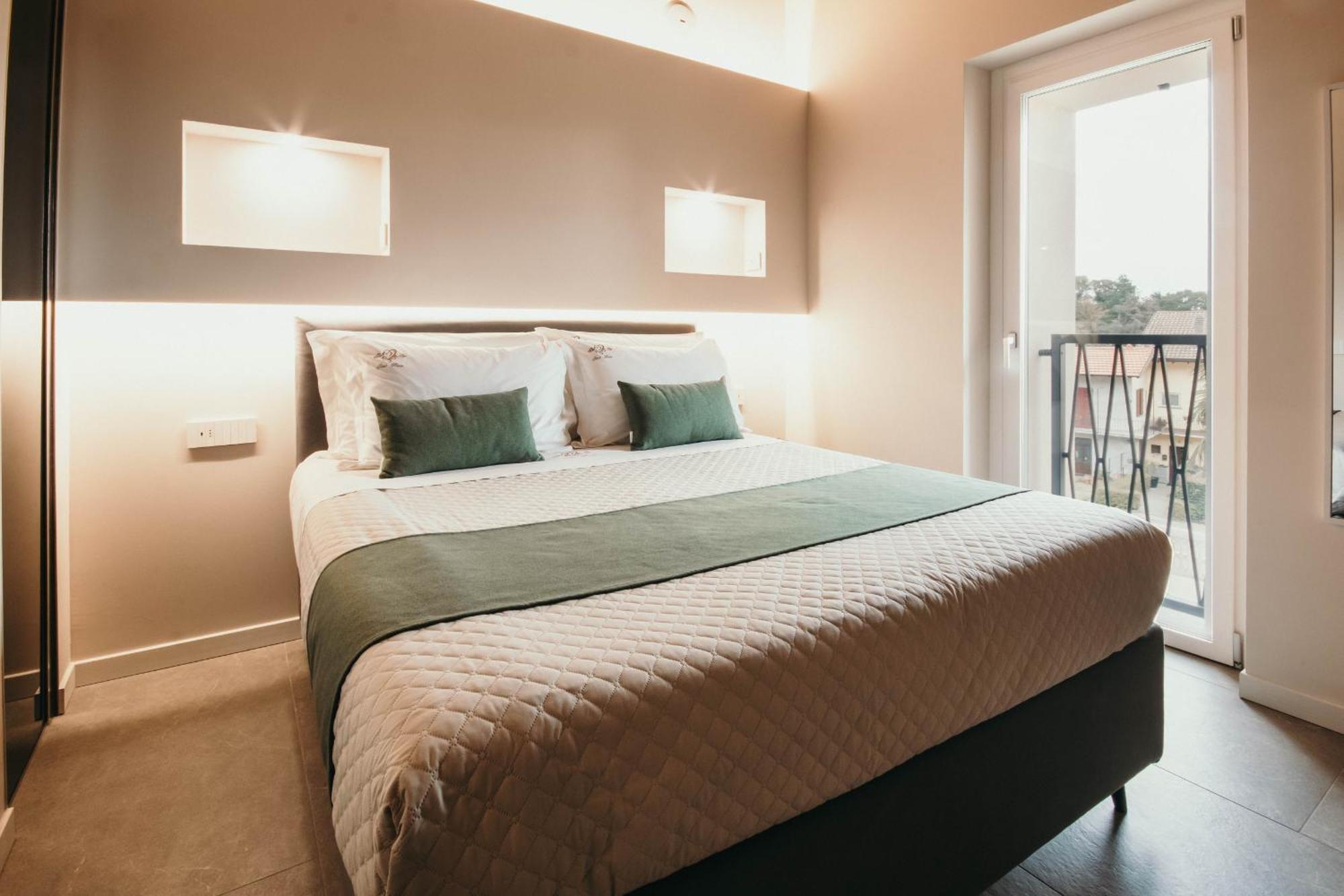 Gio Leo Guest House Lesa Εξωτερικό φωτογραφία